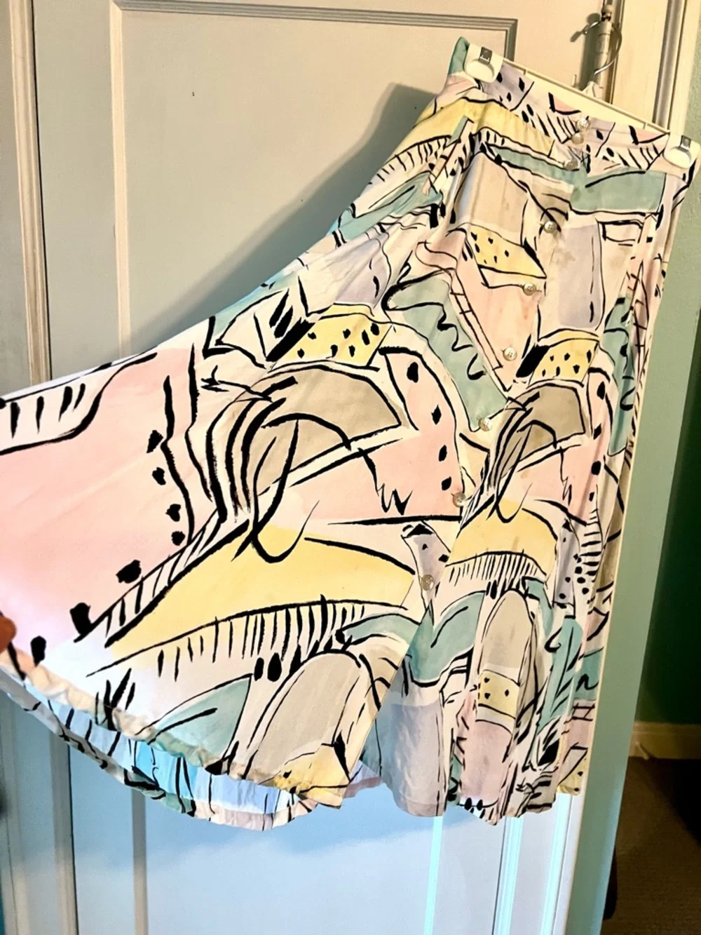 Vintage A-line Skirt with Abstract print, 2front pockets, buttondown front sz 10 - Picture 5 of 6